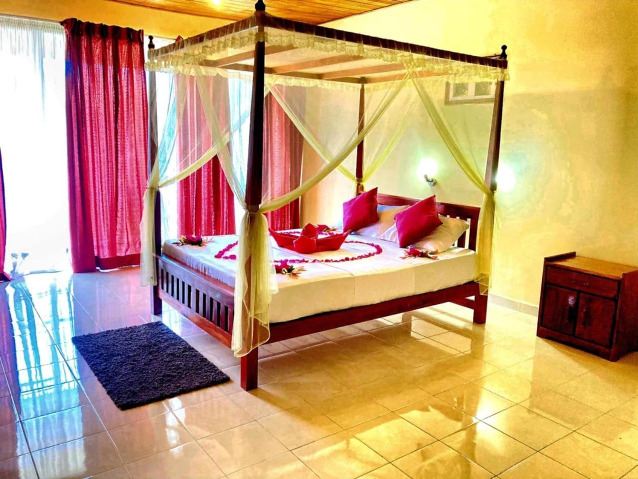 Rainforest Lodge, Deniyaya Singheraja Exteriér fotografie